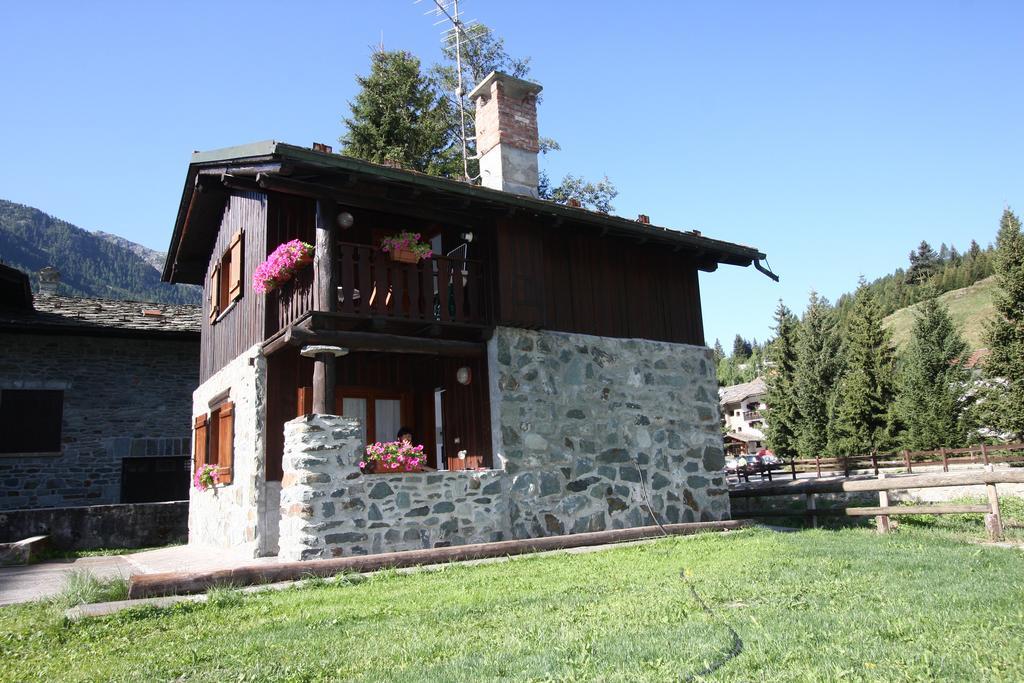 Residence Les Coupoles Champoluc Habitación foto